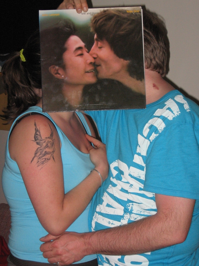 john_lennon_barend_groeneveld_and_gabrielle_de_geus.jpg