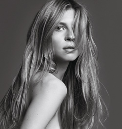 clemence-poesy-pr.jpg