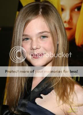 elle-fanning-phoebe-in-wonderland-p.jpg
