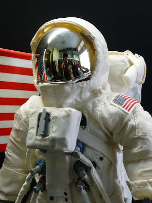 astronaut%2Bhelmet.jpg